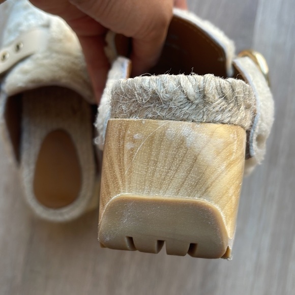 SEE BY CHLOÉ Viviane buckled shearling clogs - Picture 13 of 17